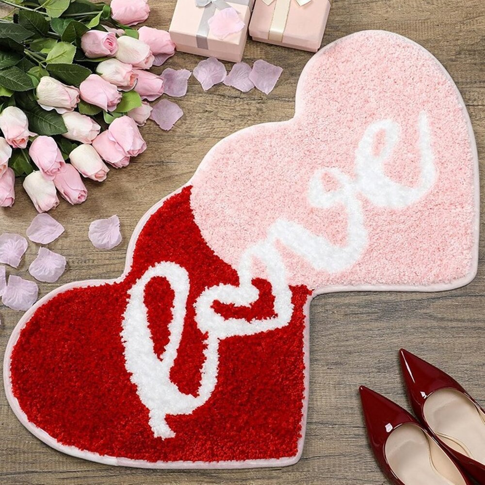 NEW Valentine's Day Heart Rug Double Heart Shaped Rug Decor 15.75 x 31.5 in